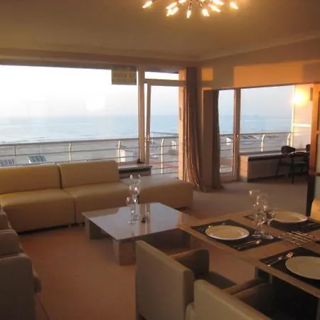 Golden Trust Apartment *
