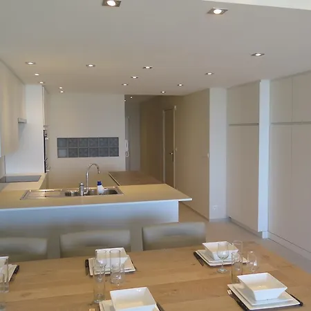 Apartment Golden Trust *