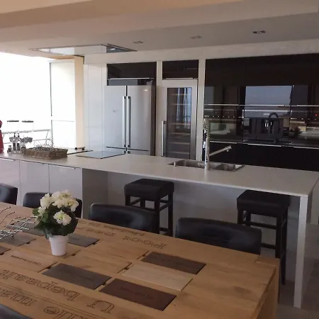 Golden Trust Apartment