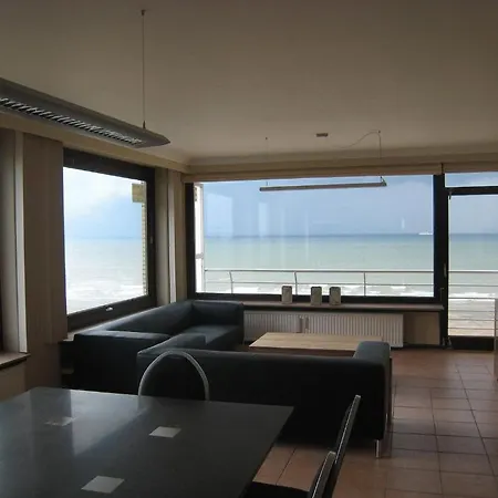 Golden Trust Apartment *