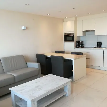 Apartment Golden Trust *