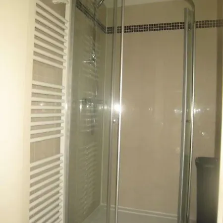 Apartment Golden Trust *