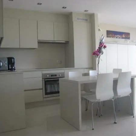 Apartment Golden Trust *