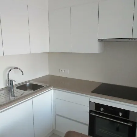 Golden Trust Apartment *