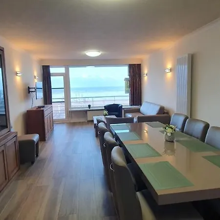 Apartment Golden Trust *
